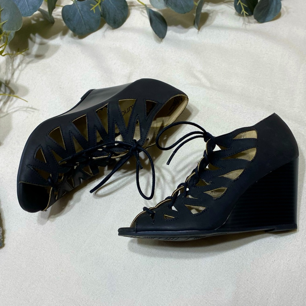 Maurices Black Wedge Heels | Women’s Size 7.5